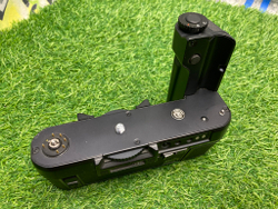 Батарейная ручка Nikon MD-4 Motor Drive