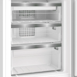 Встраиваемый холодильник Hotpoint HBT 18
