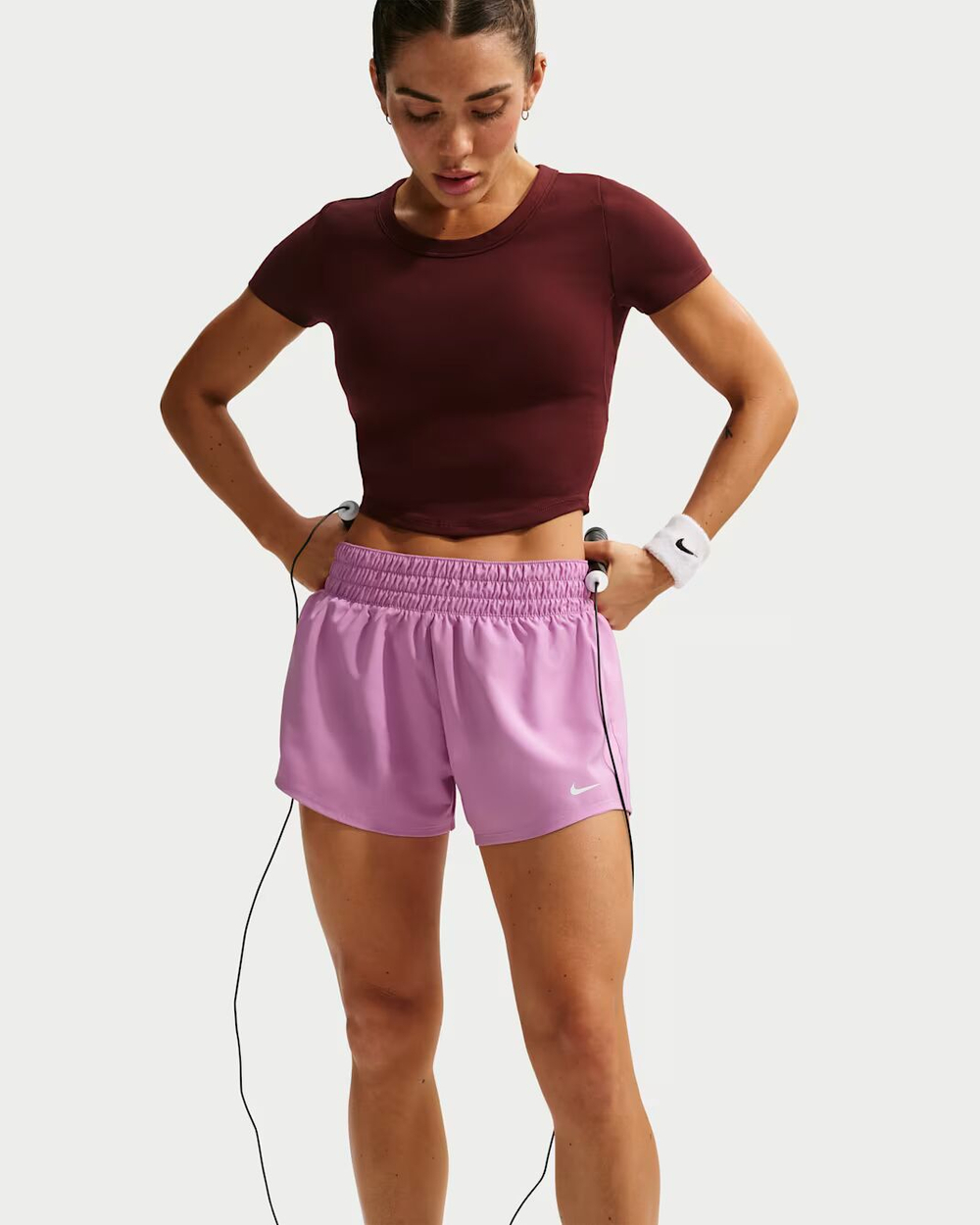 Nike One Женские шорты с подкладкой и резинкой на талии, высота пояса 8 см, из ткани Dri-FIT - NIKE
