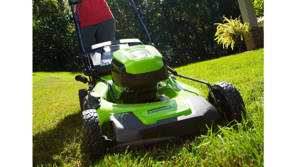 Аккумуляторная газонокосилка Greenworks GD60LM46HP, 2502807.60v, 46 см, без АКБ и ЗУ