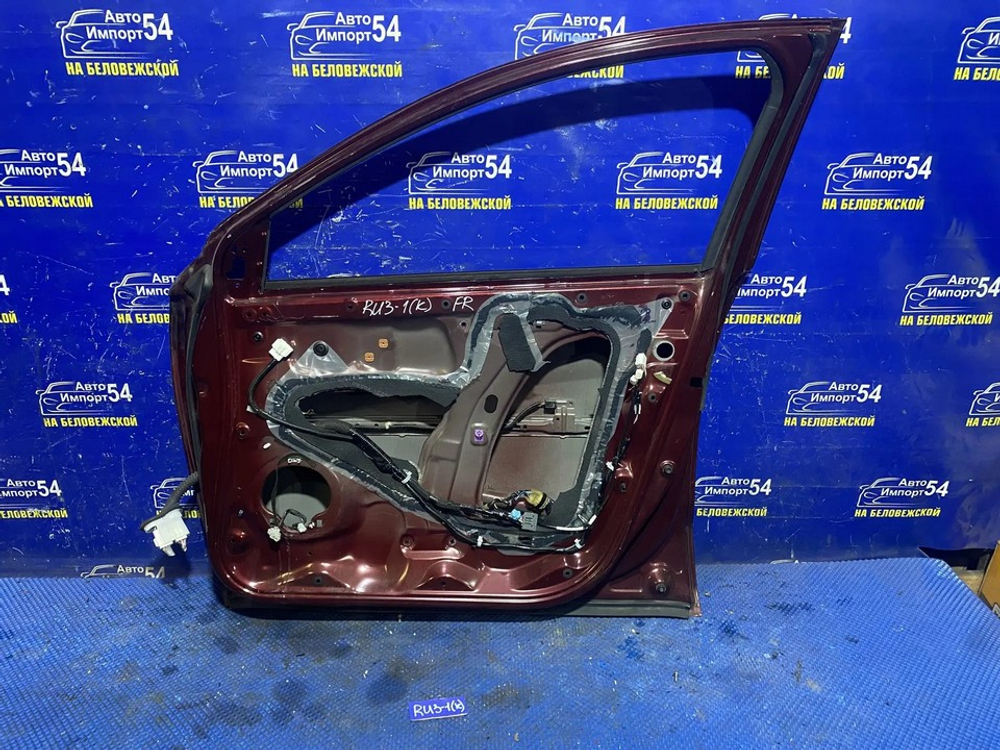 Дверь передняя правая Honda VEZEL 2014