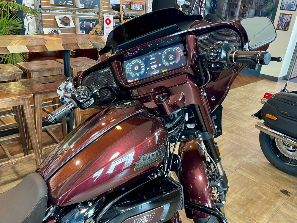 Harley-Davidson CVO Street Glide, 2024 COPPERHEAD