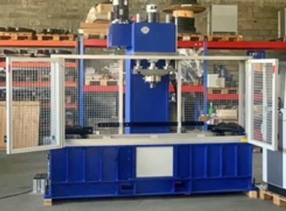 Электромеханическая гильотина Rollbend RGS 2050x5