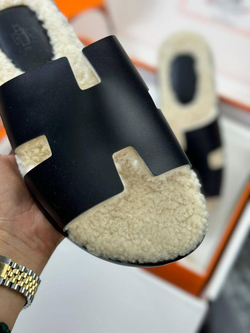 Шлепанцы Hermes