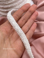 Тесьма белая плюшевая с бисером