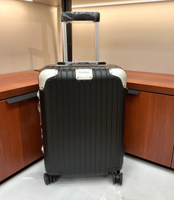 Чемодан Rimowa Hybrid