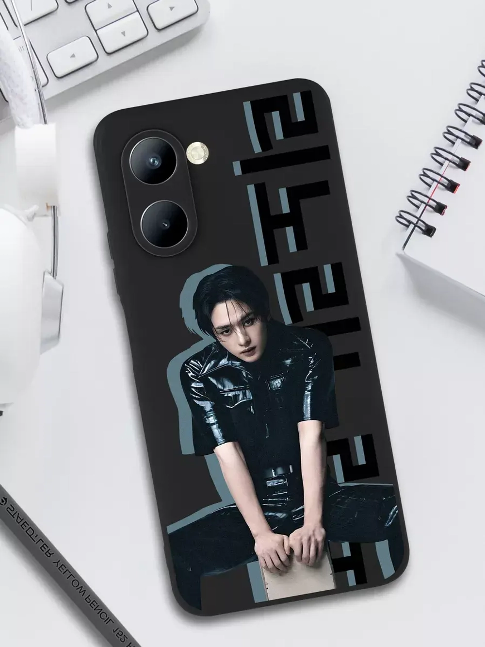 Чехол на Realme С33 с принтом