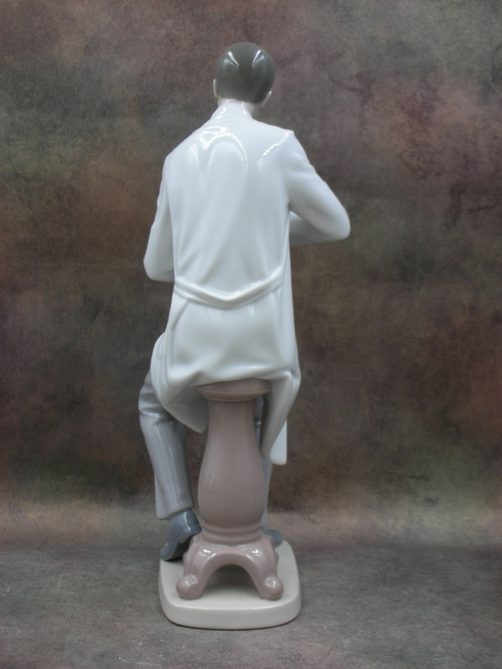 Статуэтка. Фарфор. Врач Стоматолог. Lladro. Испания