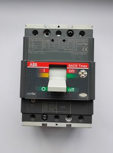 Силовой автоматический выключатель Tmax T2N 3 полюса 160A PR221DS-LS In=25A F F | арт. 1SDA051124R1 | ABB. 25A. ДЕМОНТАЖ (состояние нового).