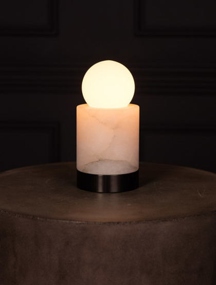 Alabaster T01 by ALLIED MAKER