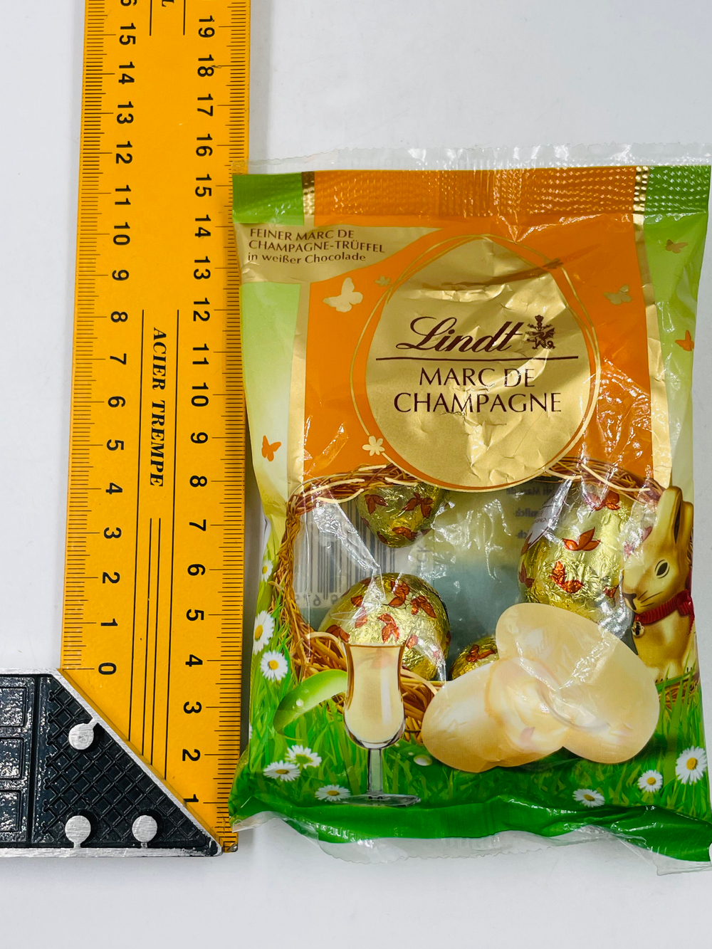 Lindt яйца из белого шоколада с трюфельной начинкой Маrс dе Сhаmраgnе, 90 г