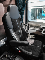 Чехлы Люкс MAN TGX до 2021 года (экокожа, черный, черная вставка)
