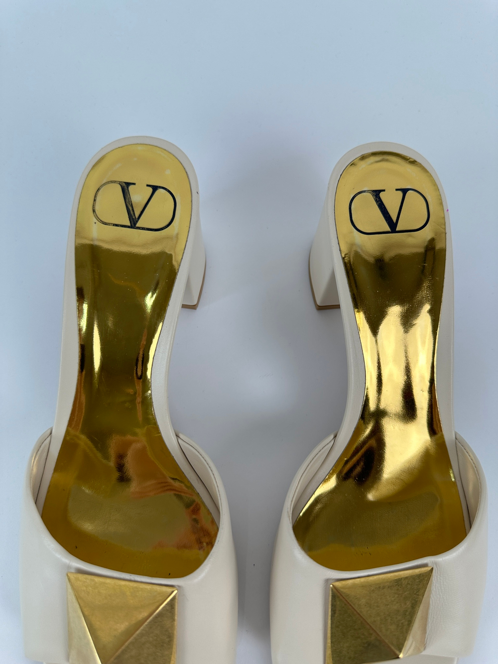 Мюли Valentino