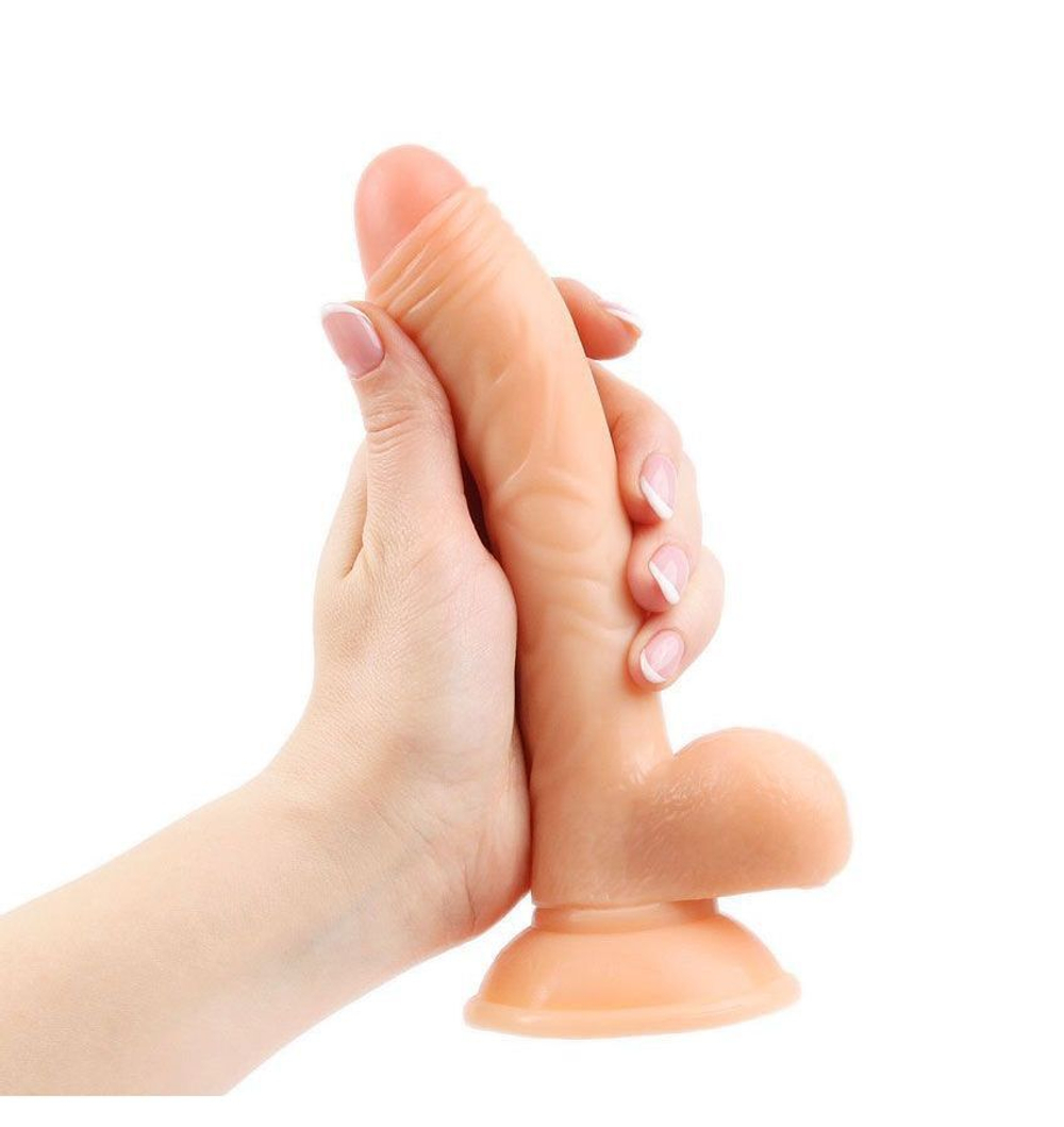 Фаллоимитатор с мошонкой Erowoman телесного цвета - 18,5 см. (Цвет: телесный)