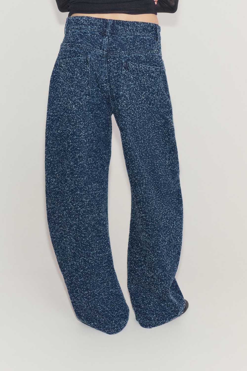 ZARA ДЖИНСЫ WIDE LEG СО СРЕДНЕЙ ПОСАДКОЙ И ФАКТУРНОЙ ТКАНЬЮ — ZW COLLECTION, ГОЛУБОЙ