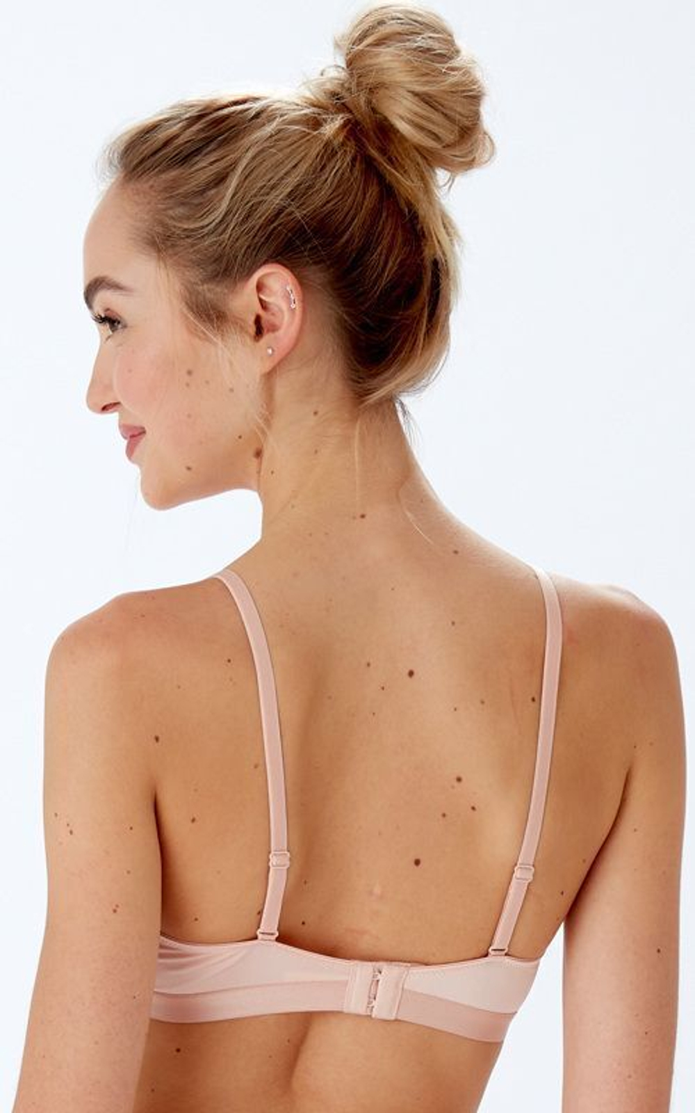 Бюстгальтер с мягкой чашкой Botanical Lace (Размер: 32A) (Цвет: пудровый)