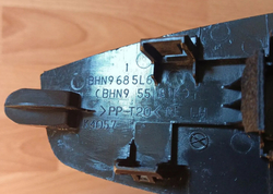 Накладка кнопки стеклоподъемника mazda 3 bm 2013 - BHN9685L5