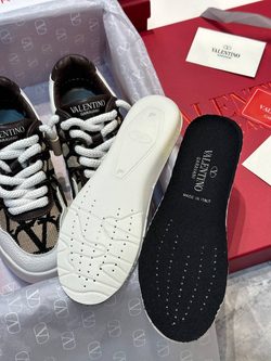 Кеды Valentino