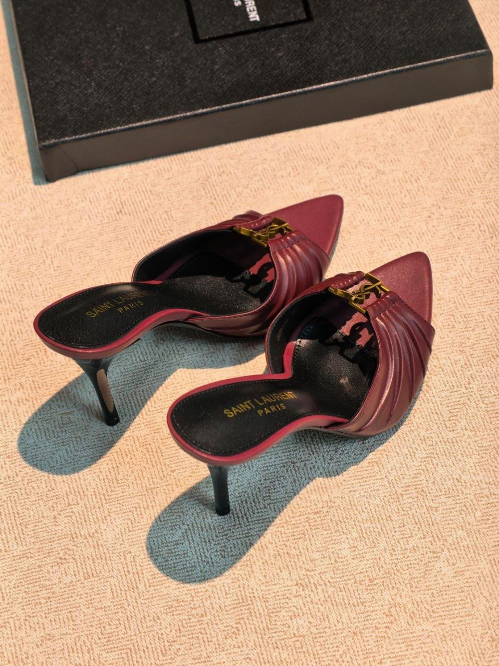 Туфли лодочки Yves Saint Laurent