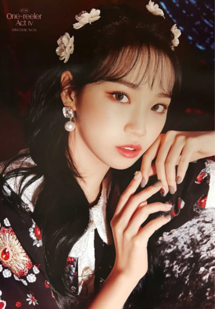 Официальный постер IZ*ONE - ONE-REELER ACT IV (Чэвон) Официальный постер IZ*ONE - ONE-REELER ACT IV (Чэвон)