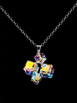 Подвеска-ромб Мираж с кубиками-хамелеонами Swarovski