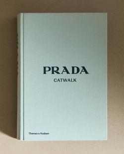 Prada Catwalk. Полная коллекция подиумных образов (на английском языке) Zara Home