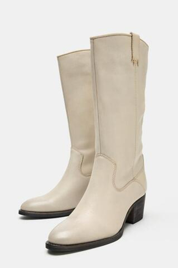 ZARA КОЖАНЫЕ САПОГИ В КОВБОЙСКОМ СТИЛЕ, БЕЛЫЙ