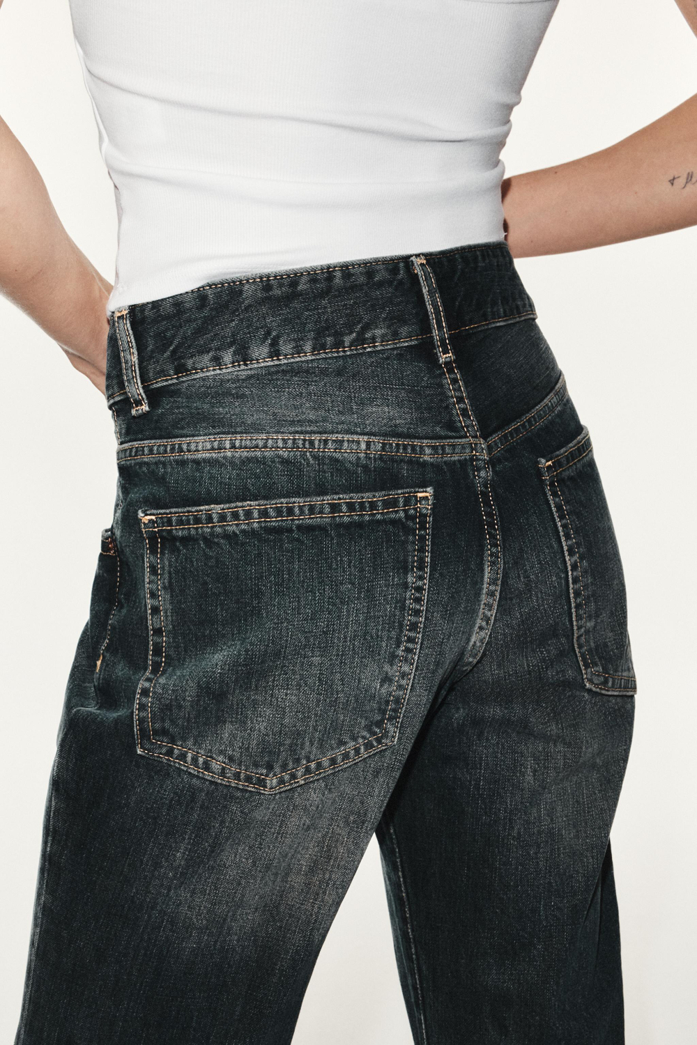 ДЖИНСЫ TRF SUPER FLARE С НИЗКОЙ ПОСАДКОЙ — ZARA