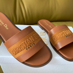 Кожаные коричневые шлепанцы Dior Dway Slide с вышивкой