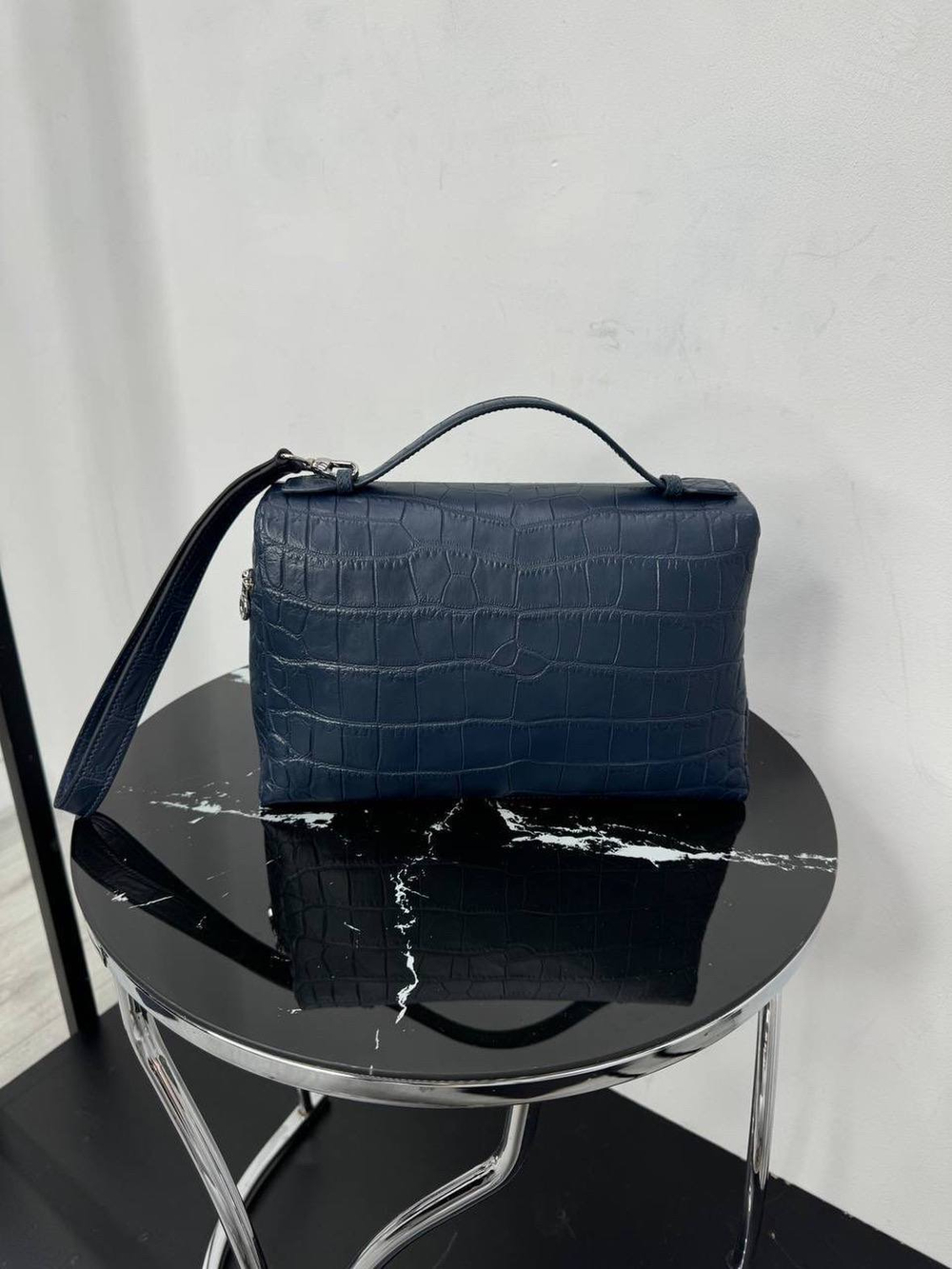 Клатч Loro Piana Extra Pouch L29 из кожи крокодила