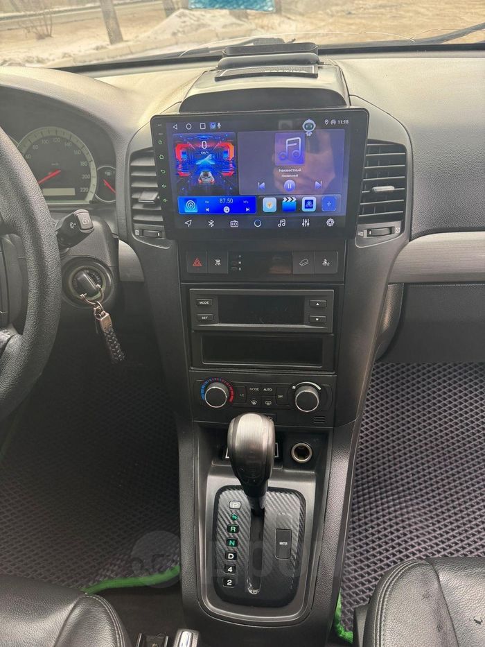 Магнитола для Chevrolet Captiva 2006-2011 (перенос БК вниз) - Teyes CC3L на Android 10, CarPlay, 4G SIM-слот