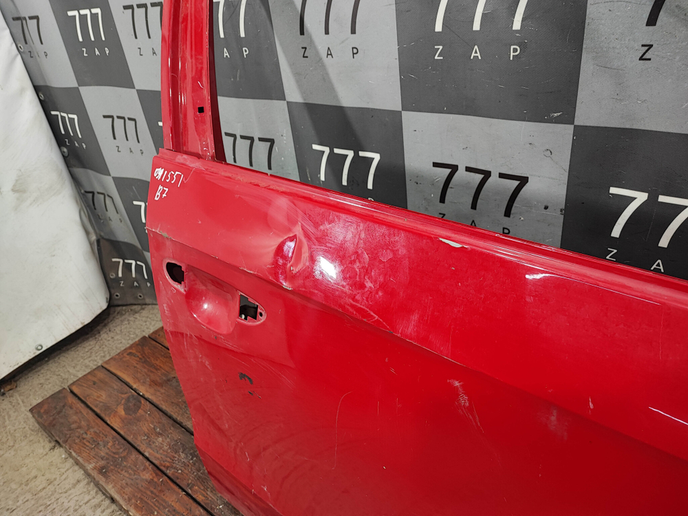 Дверь передняя правая Volkswagen Passat B7 11-15 Б/У Оригинал 3AA831056
