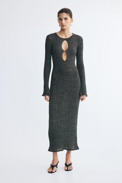Платье в резинку с деталью с вырезом - H&M