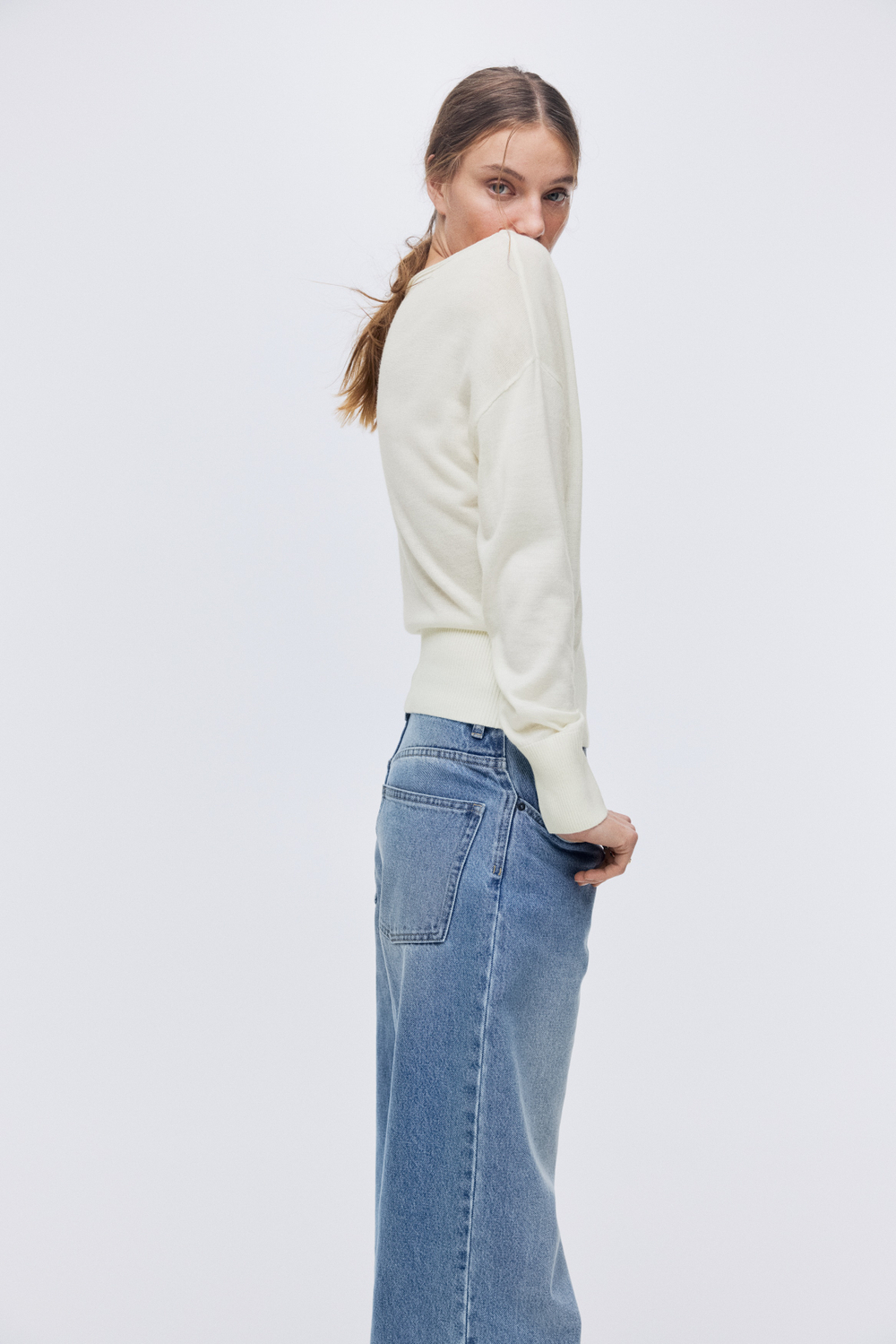Тонкий трикотажный топ на одно плечо — Кремовый — H&M 1335822