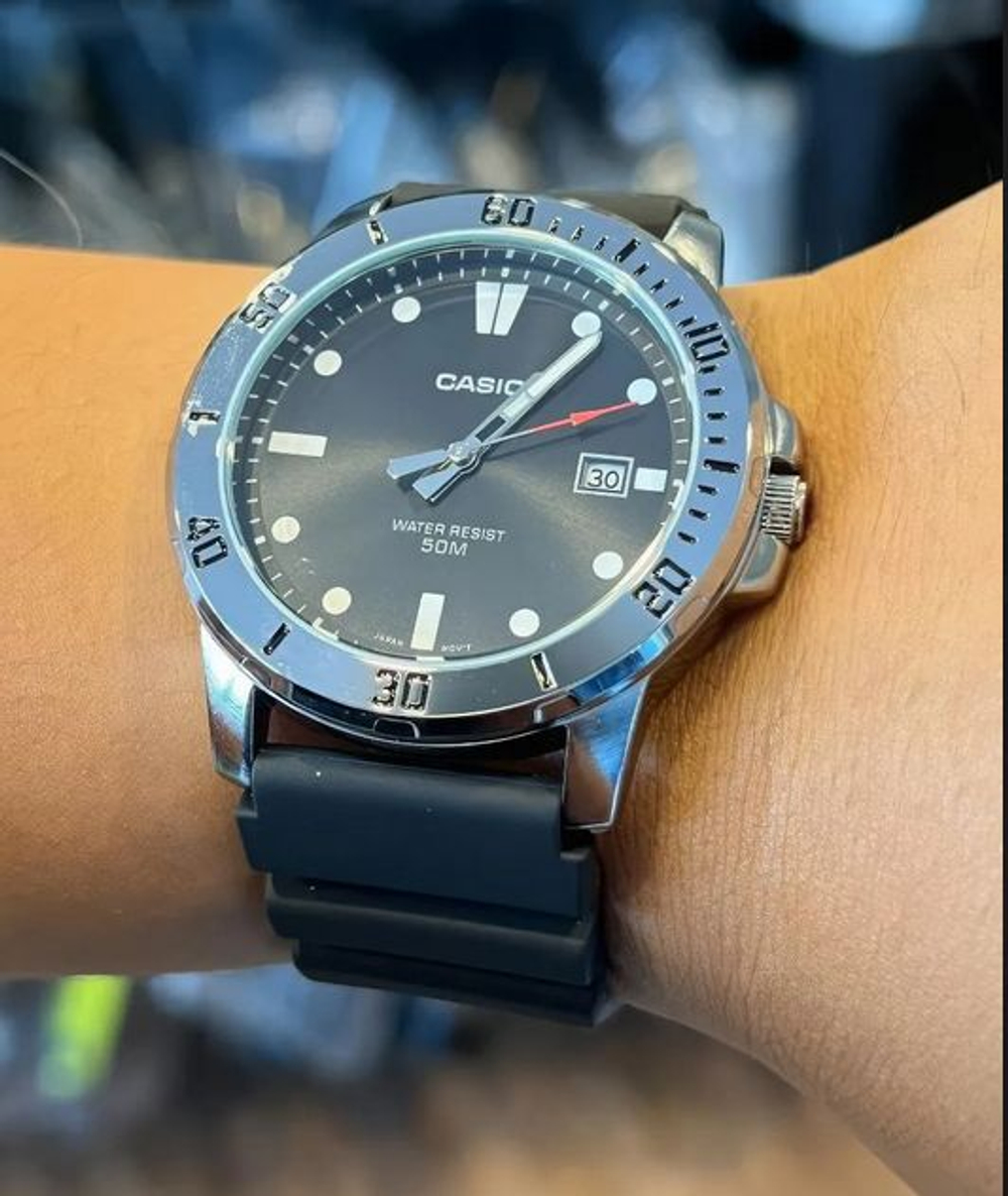 Мужские наручные часы Casio Collection MTP-VD01-1E