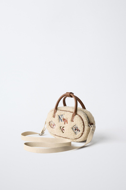 ZARA СУМКА ИЗ ИСКУССТВЕННОЙ ОВЧИНЫ С ПАТЧАМИ, ЭКРЮ