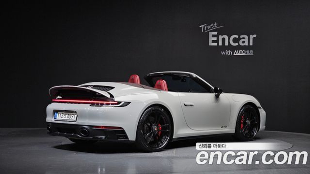 Porsche 911 Carrera GTS Cabriolet — 2022