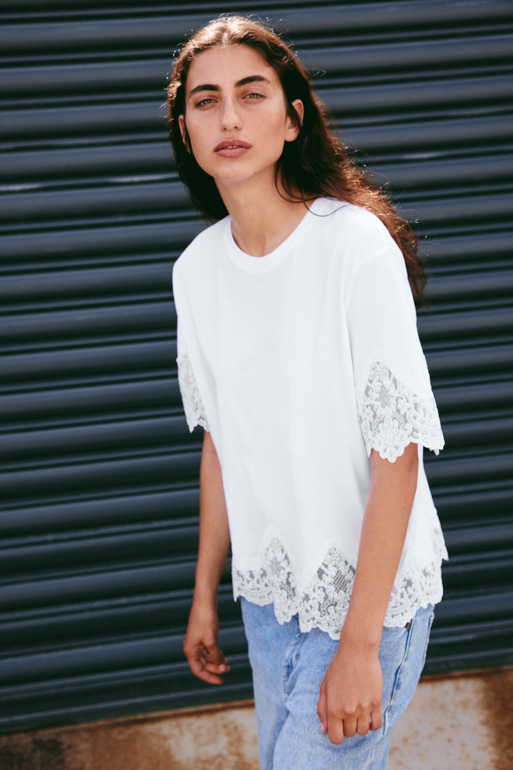 Хлопковая футболка с кружевом - H&M