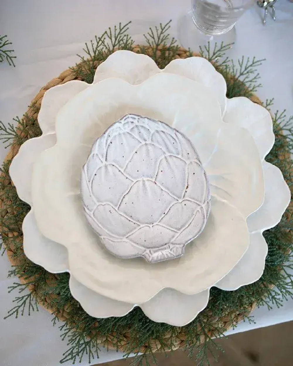 Тарелка сервировочная Bordallo Pinheiro Cabbage бежевая (30.5 см)