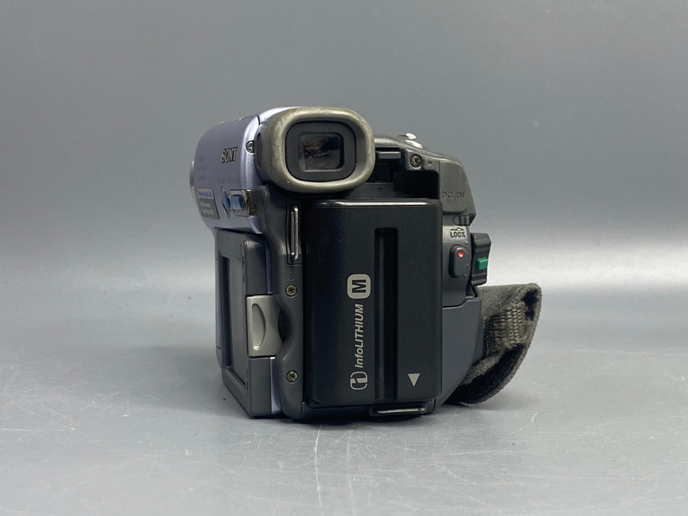 Sony DCR-TRV22E