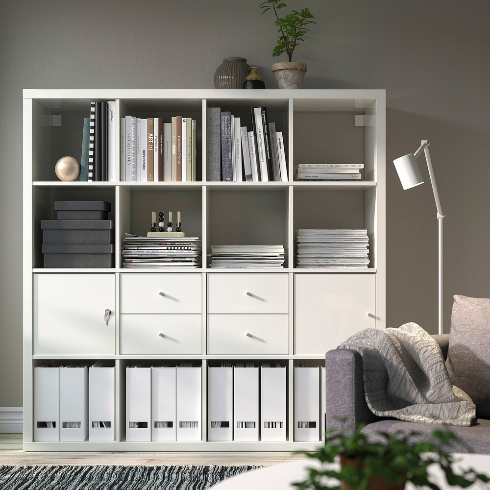 IKEA KALLAX  (ИКЕА КАЛЛАКС)  -  Вставка с дверцей на замке - белая 33x33 см