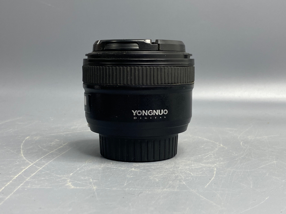 Yongnuo 50mm 1.8 Nikon F