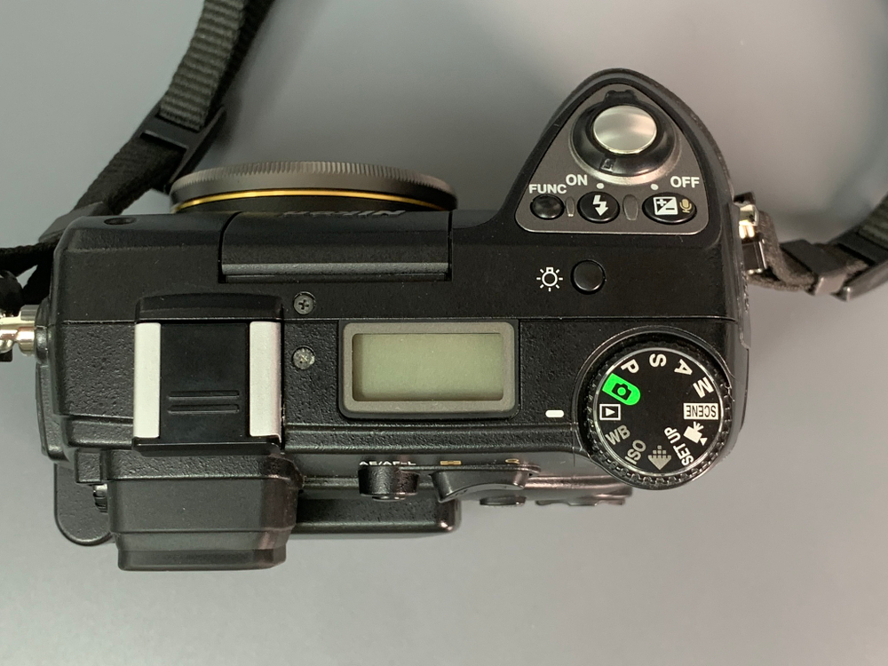 Nikon Coolpix E8400