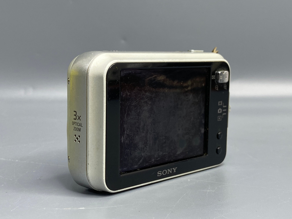 Sony Cyber-shot DSC-N1 — крышка не закрывается до конца