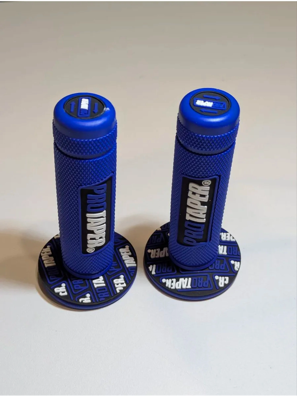 P-0 Bt0 K0 Ручки руля мотоцикла (грипсы) 22 и 24мм ProTaper