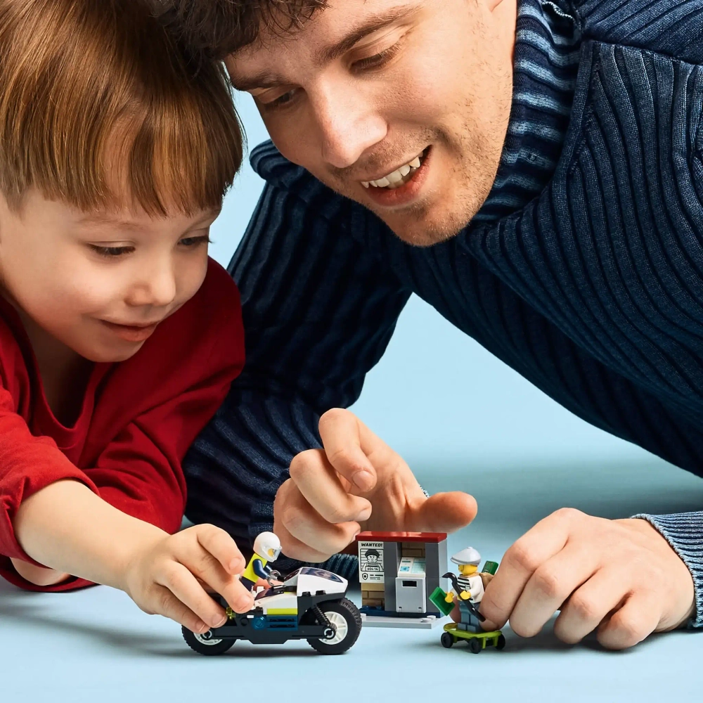 Конструктор LEGO City 60455 Полицейская погоня на мотоцикле