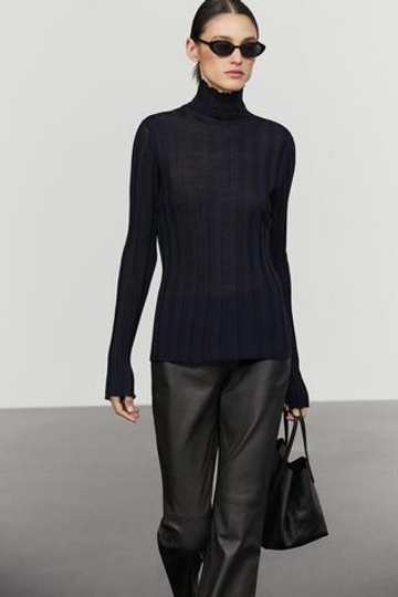 Massimo Dutti Трикотажный свитер в рубчик с воротником-стойкой, темно-синий
