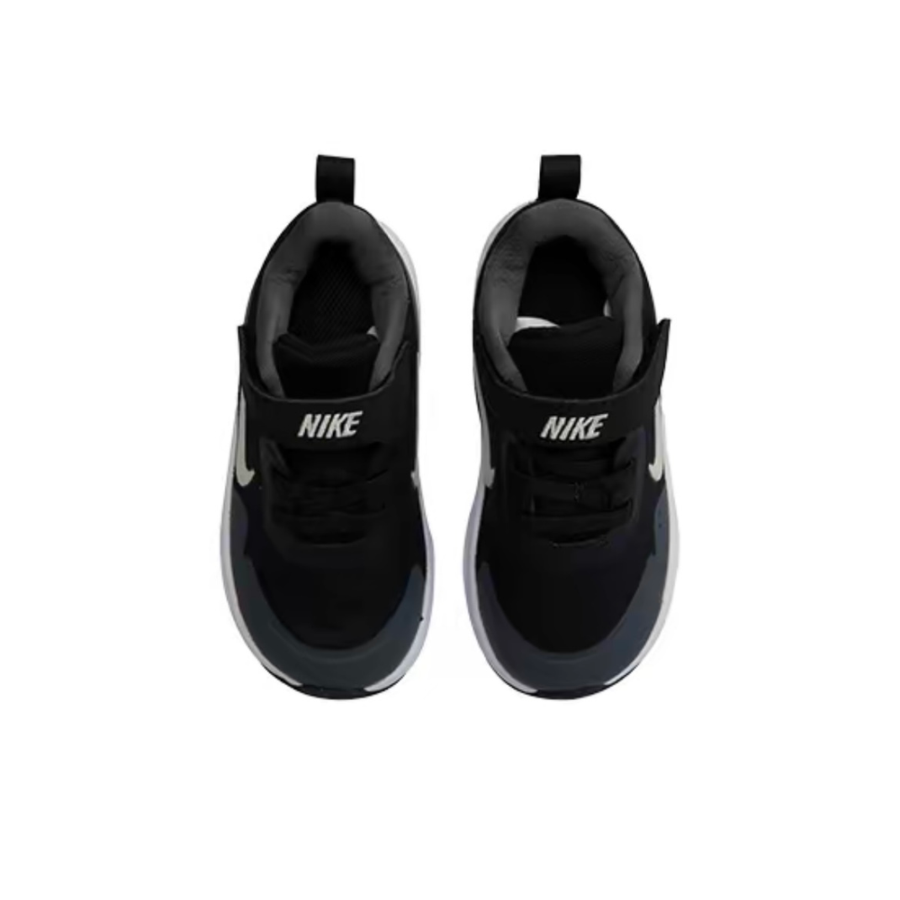 alt="Плюшевый язычок и воротник на кроссовках Nike Wearallday Black White"