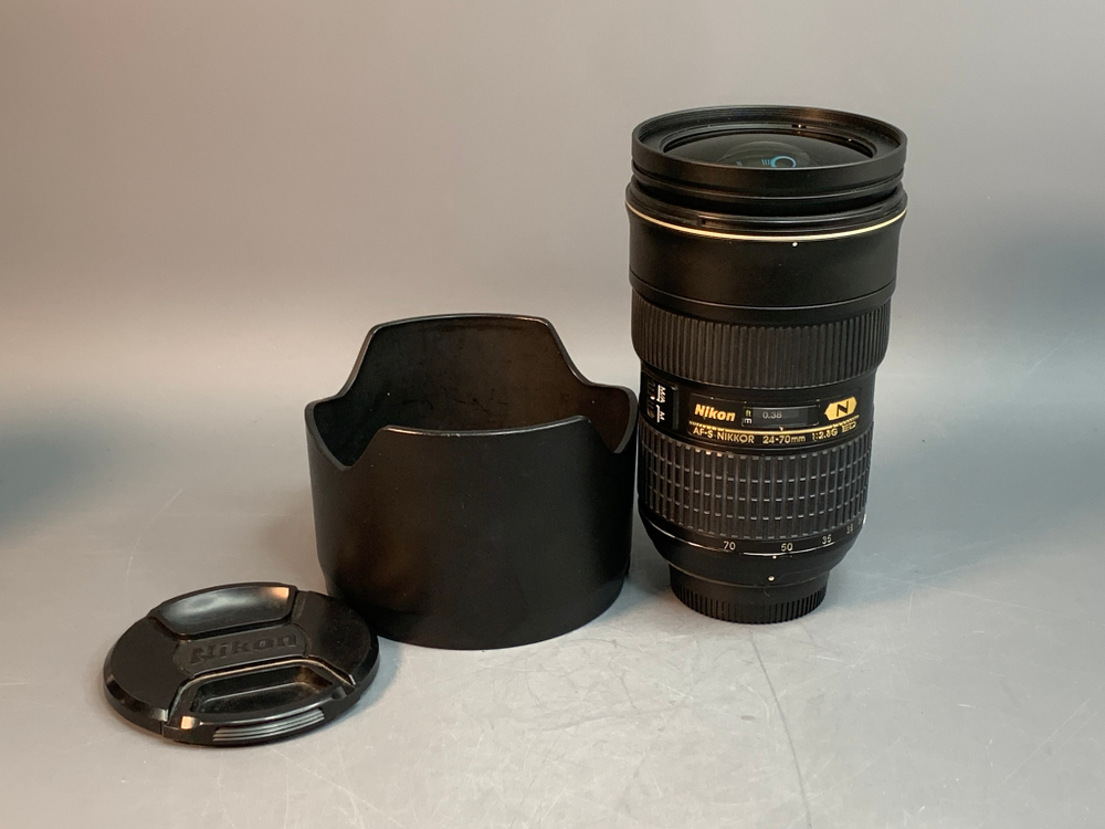 Nikon 24-70mm 2.8G ED AF-S Nikkor