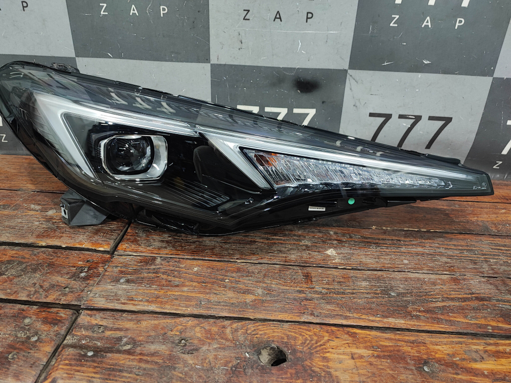Фара правая LED Changan Eado Plus 20-нв Б/У Оригинал C211F2805010209